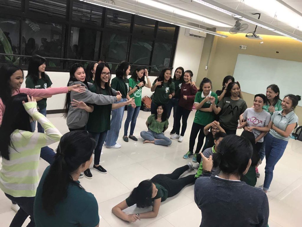 DulaangKentawra's tweet photo. WELCOME NEW MEMBERS! Thank you for attending our first General Assembly and Workshop Assessement! 💖🎭
#generalassembly2017
#alipinngsining https://t.co/ZQjhAdIWTq