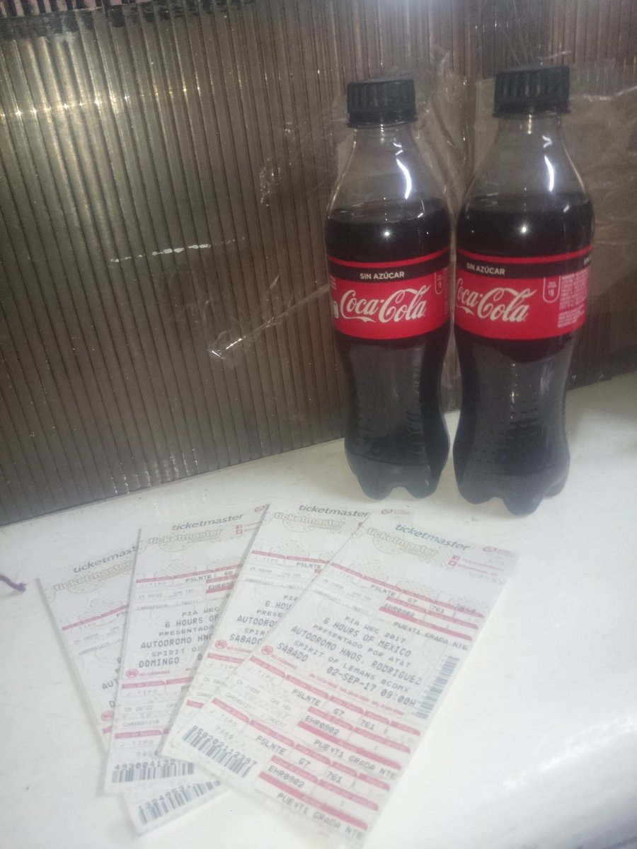 chefcCardenas's tweet photo. @aesquinca #6HorasMexico gracias por mis boletos toño y la muchedumbre felizz🤗 @alfa913fm https://t.co/oJCYzFxHdp
