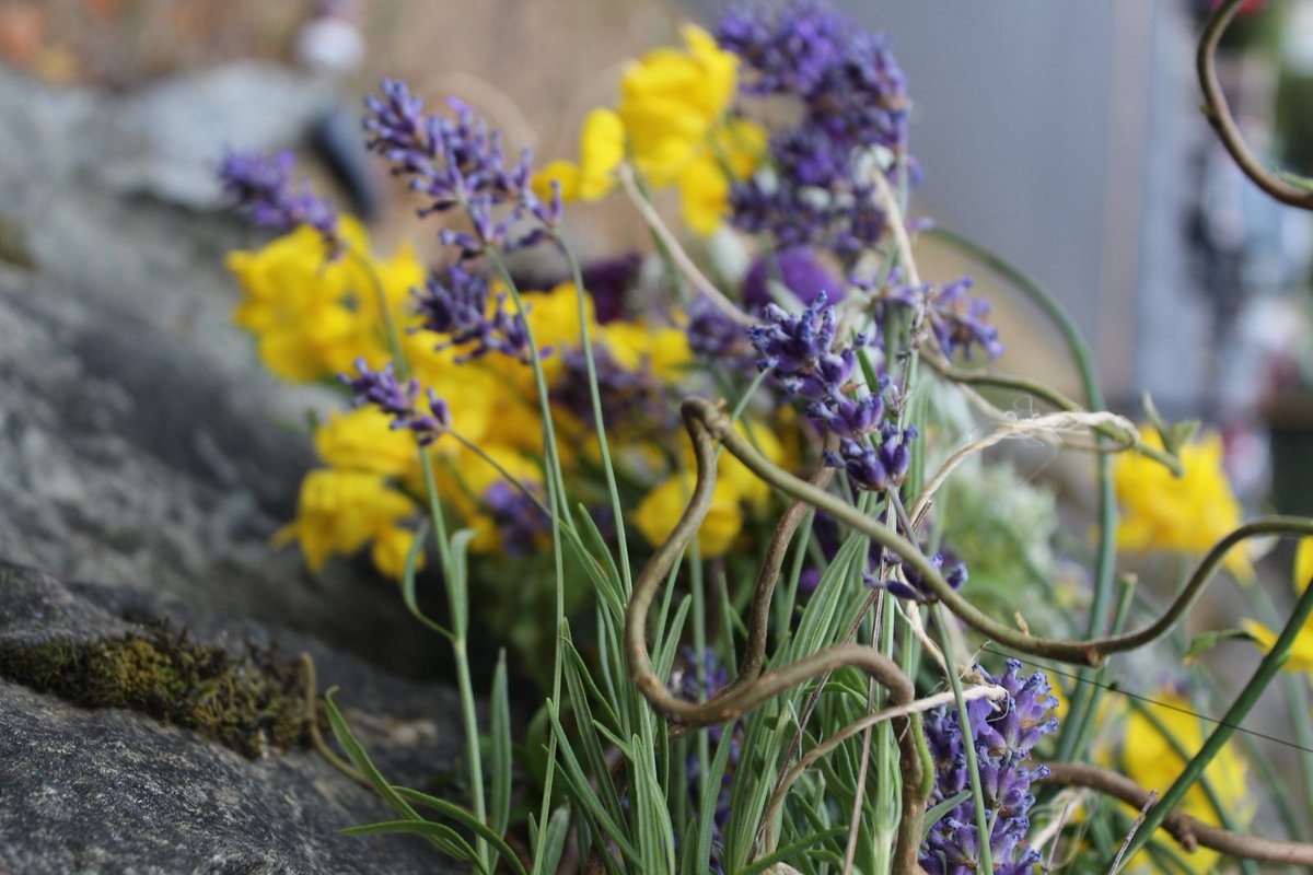 Bespoke Blossoms tweet media