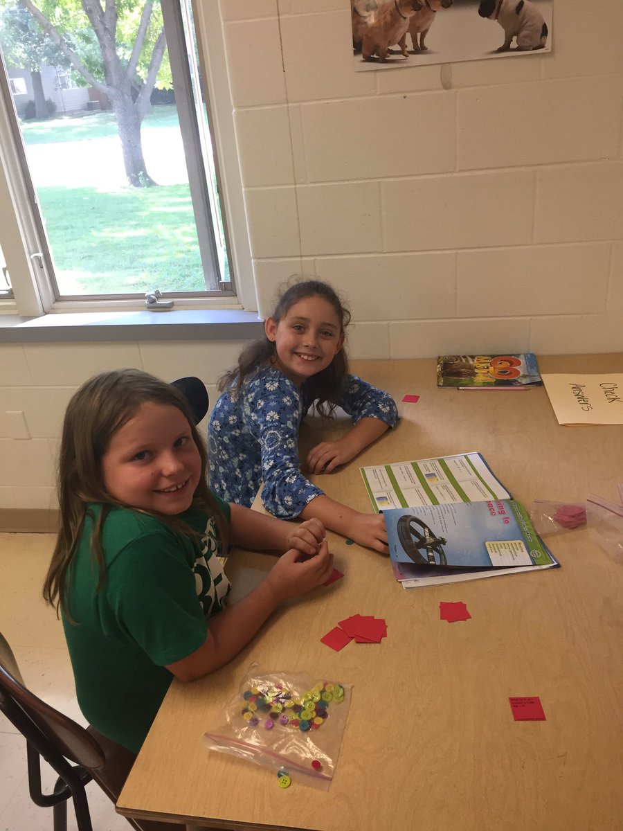jill_findley's tweet photo. Small group math.  These kids make me smile! #kcsdpride #fab4f #nstarpride https://t.co/wsS2USiFJY
