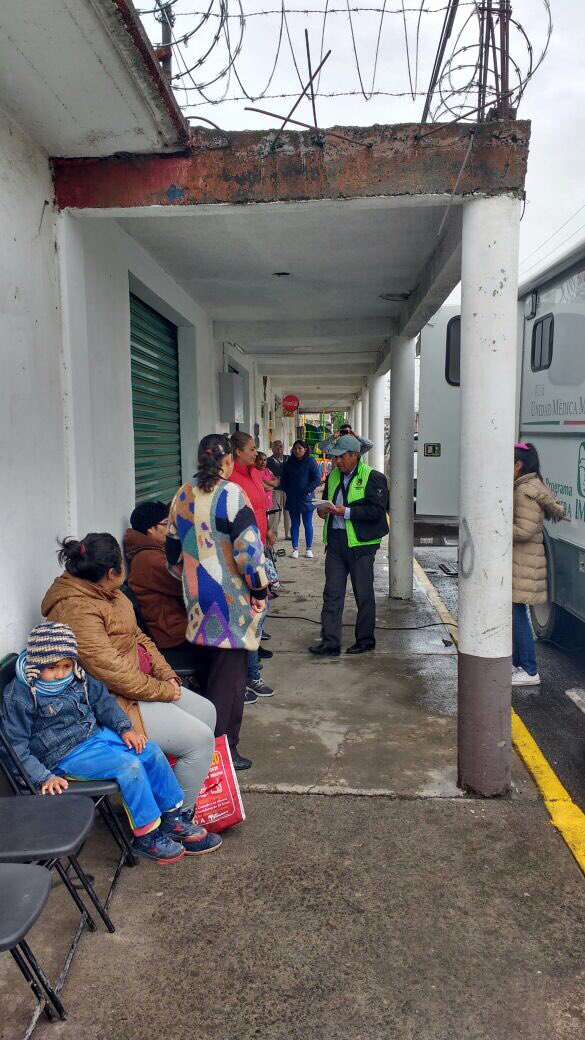 Anaamunizneyra's tweet photo. Gracias al gran equipo de IMSS-PROSPERA y a su Coordinadora Nacional Dra Frinné Azuara por apoyar a familias afectadas en #SanMateoAtenco https://t.co/ThR6jyBpH7