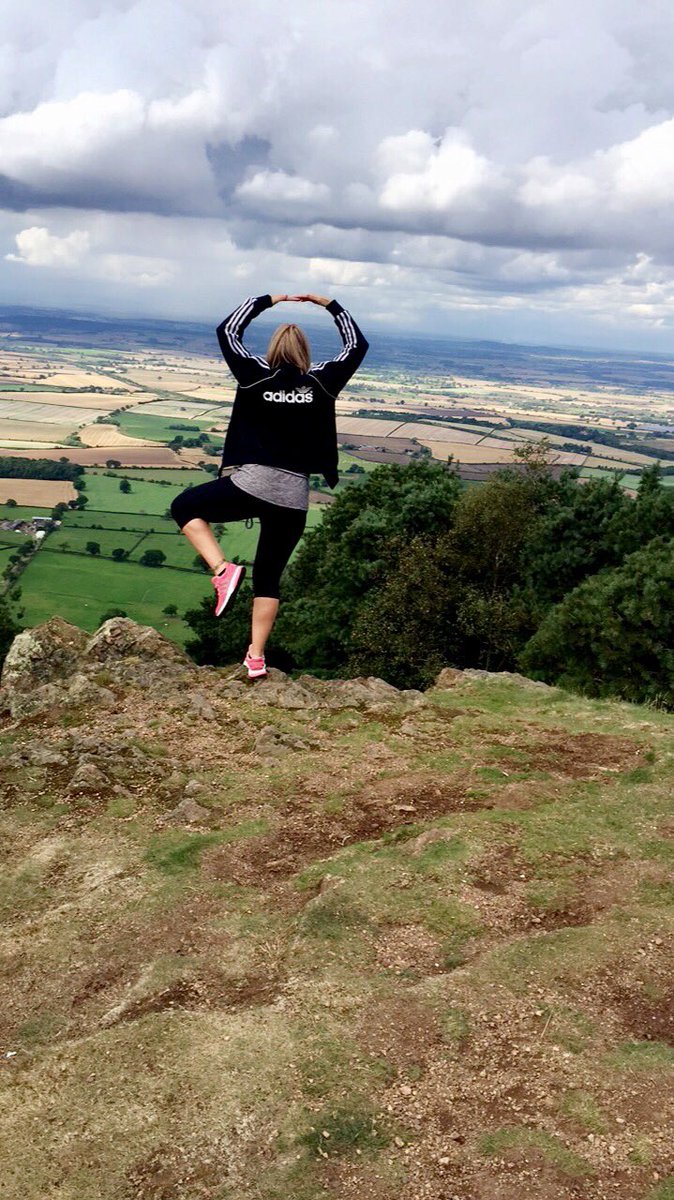 Emma_Cowley12's tweet photo. Great walk up the Wrekin today. Needed it 👌🏼#hillwalking #freshair #picnic #familylife https://t.co/qM4OBreXvA