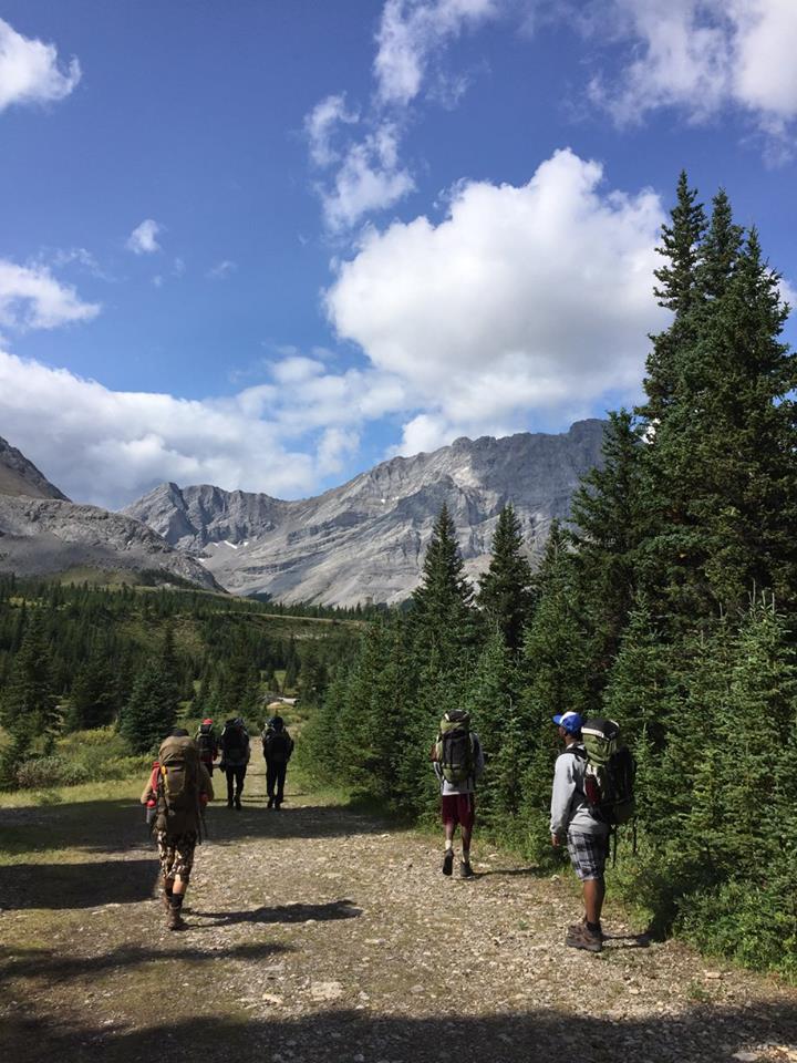 TimsCamps's tweet photo. Third year #YLP campers @THCR1991 enjoy three days and two nights developing leadership skills in the beautiful rocky mountains. https://t.co/7laOSHGGpJ