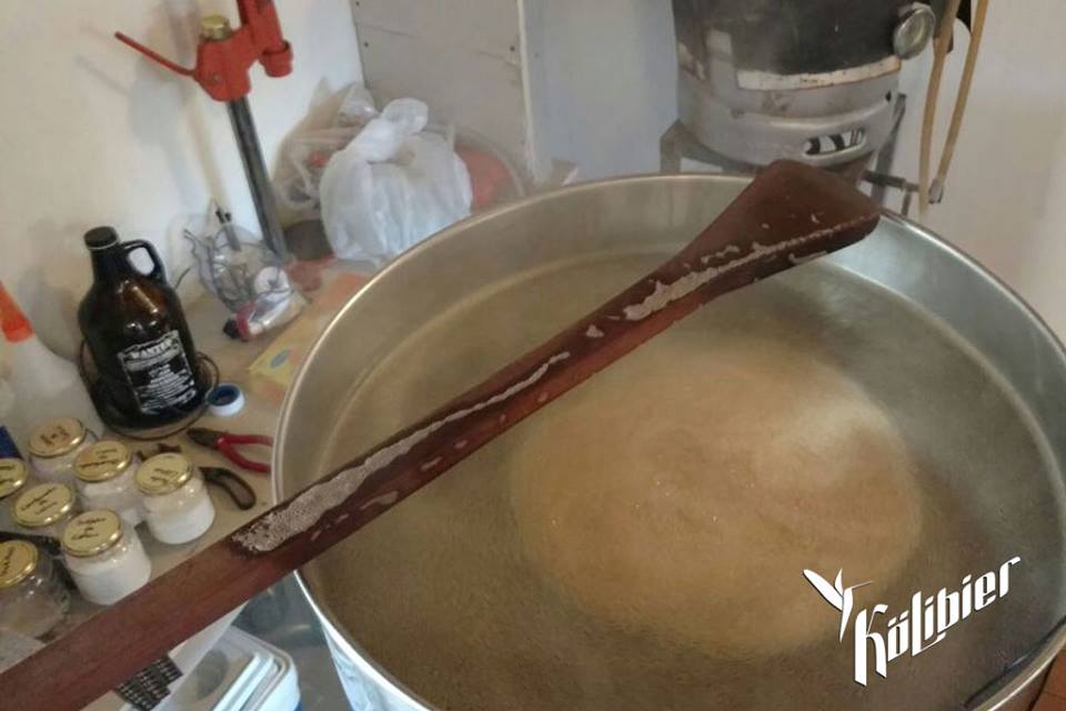 Kolibier's tweet photo. Hoy cocinamos una American Brown Ale con mucho carácter! https://t.co/OfKofuWL5q