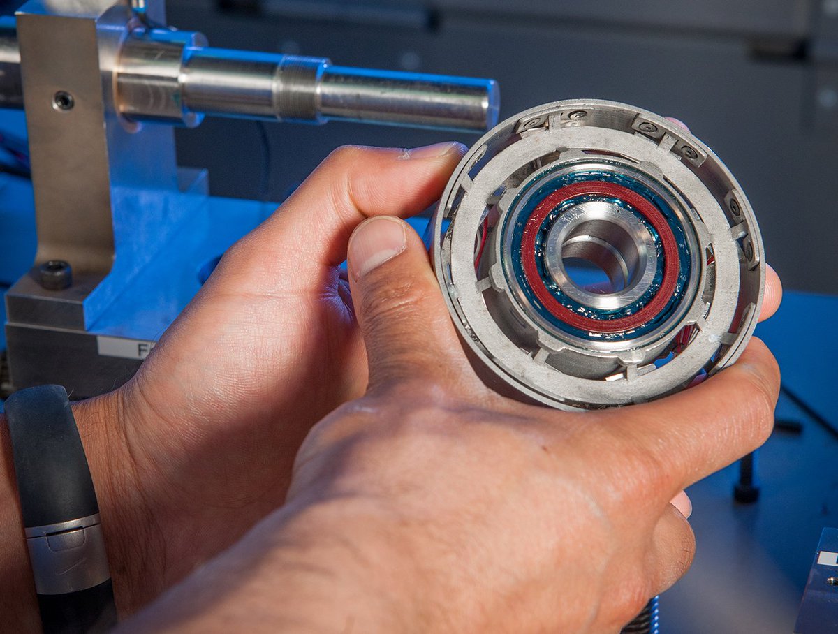 NASAGlennBiz's tweet photo. #NASATech for #license: https://t.co/OsJYFIbUBn Vibration Ring reduces damaging & noisy vibrations within mechanical #drivelines #noise https://t.co/fGHf8o8bVr