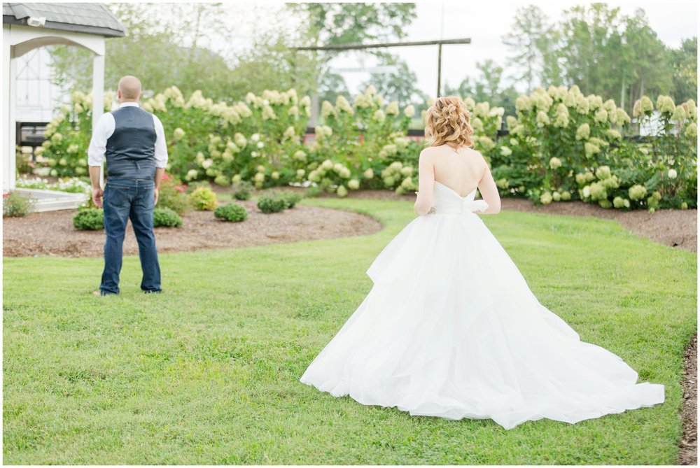 AlturiaFarm's tweet image. Jeremy &amp;amp; Joanna's sweet first look! Thank you Brooke Waldroup Photography! #rvaweddings #richmondweddings #alturiafarm