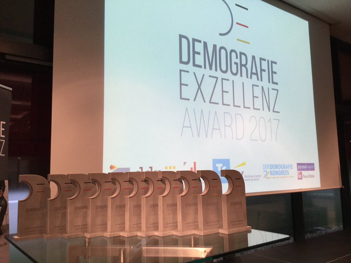 TKinBerlinBB's tweet photo. 11 Kategorien, 31 Nominierte: Das ist der #Demografie Exzellenz Award 2017 https://t.co/b7z4Jc0HDF https://t.co/PidbrjARWx