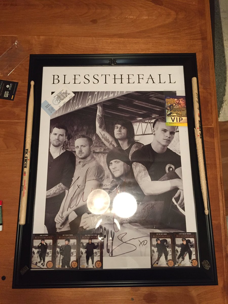 ktwalsh92's tweet photo. @blessthefall #favoritebtf https://t.co/tzbWVlD0rZ