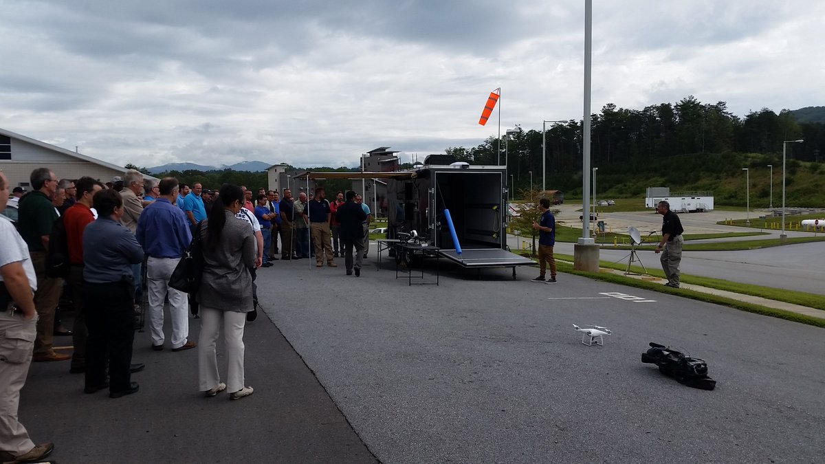 NCAviation's tweet photo. More live flight demos from MCC at DOA's #Asheville Drone Workshop #UASAVL #Drones #Aviation #NCDroneSafe https://t.co/yshVUhzzHN