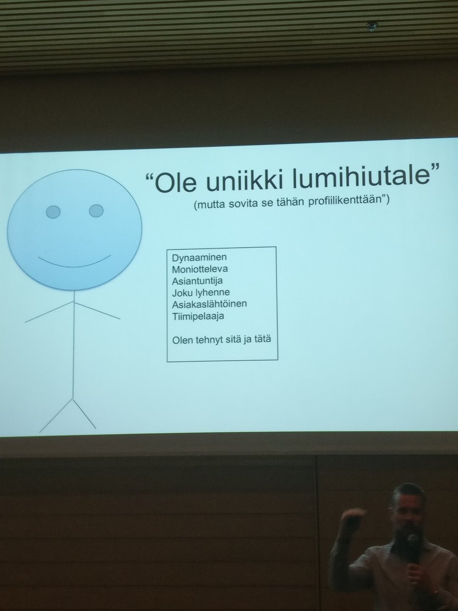 JaanaKom's tweet photo. Ole uniikki lumihiutale @markosuomi sen sanoit,mainio toteamus! #EBH2017 https://t.co/OOfkWO0wqF
