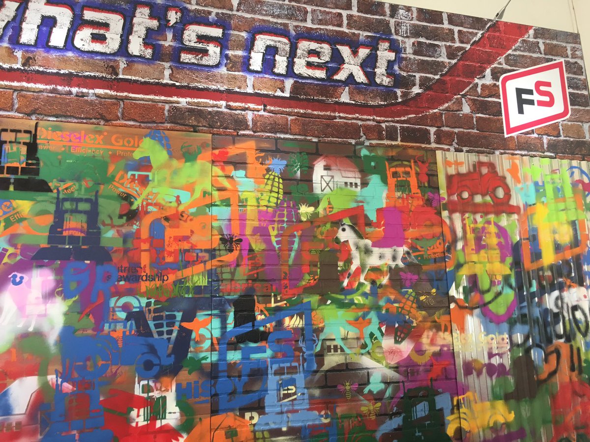 FarmWeekNow's tweet photo. Bringing you what's next: Graffiti wall, building the big picture of ag #FSBIGPIC big hits in @GROWMARK tent @FPShow #FPS17 https://t.co/utTWxozhHu