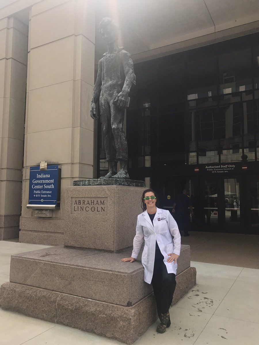 FSSAIndiana's tweet photo. Way to go Sec'y Walthall @confectionsmd! And great job on #TeamFSSA SECC campaign @TysonRunkle #Dunking4SECC18 #HangingWithAbe https://t.co/MSiXNvQSVs