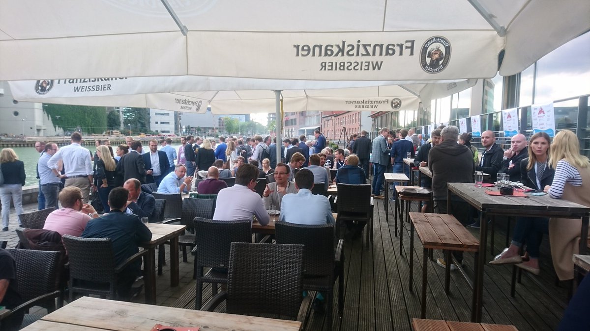 monstergrillMs's tweet photo. Das Buffet ist eröffnet. Viel Spaß beim #monstergrillMS! #HubHunger https://t.co/on7vhZX7TY