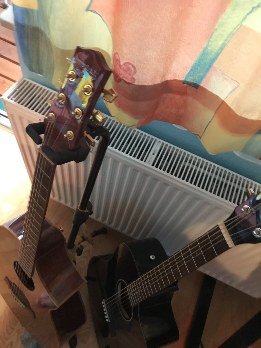 wikipushing's tweet photo. Ein Teil Meiner #Babys // #fendercd60  #ibanez ew35cpe #music #guitars https://t.co/0IQoxpogaC