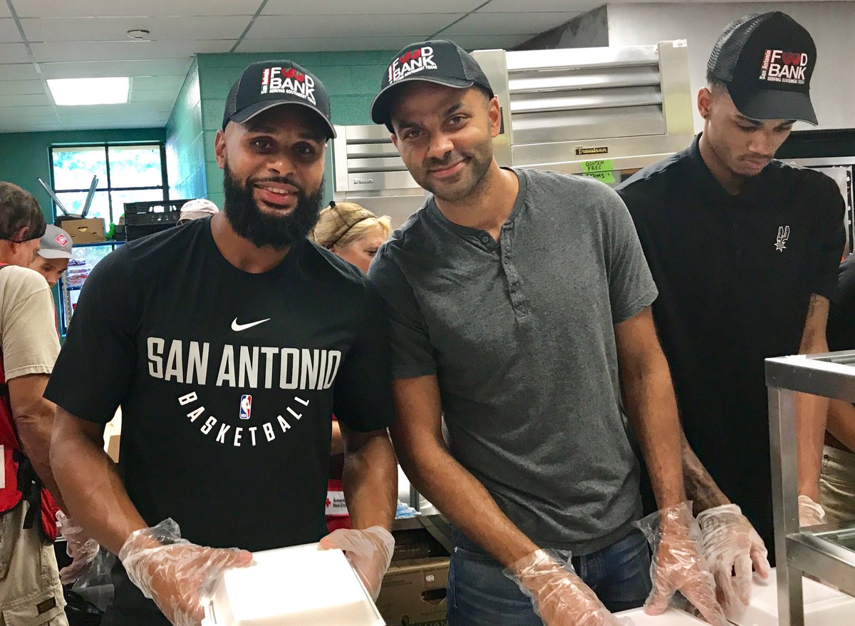 safoodbank's tweet photo. Yesterday, our friends from the @spurs helped us serve Food Bank meals at a local shelter. Thank you for your help! #HurricaneHarveyRelief https://t.co/QQgGu6GdFq