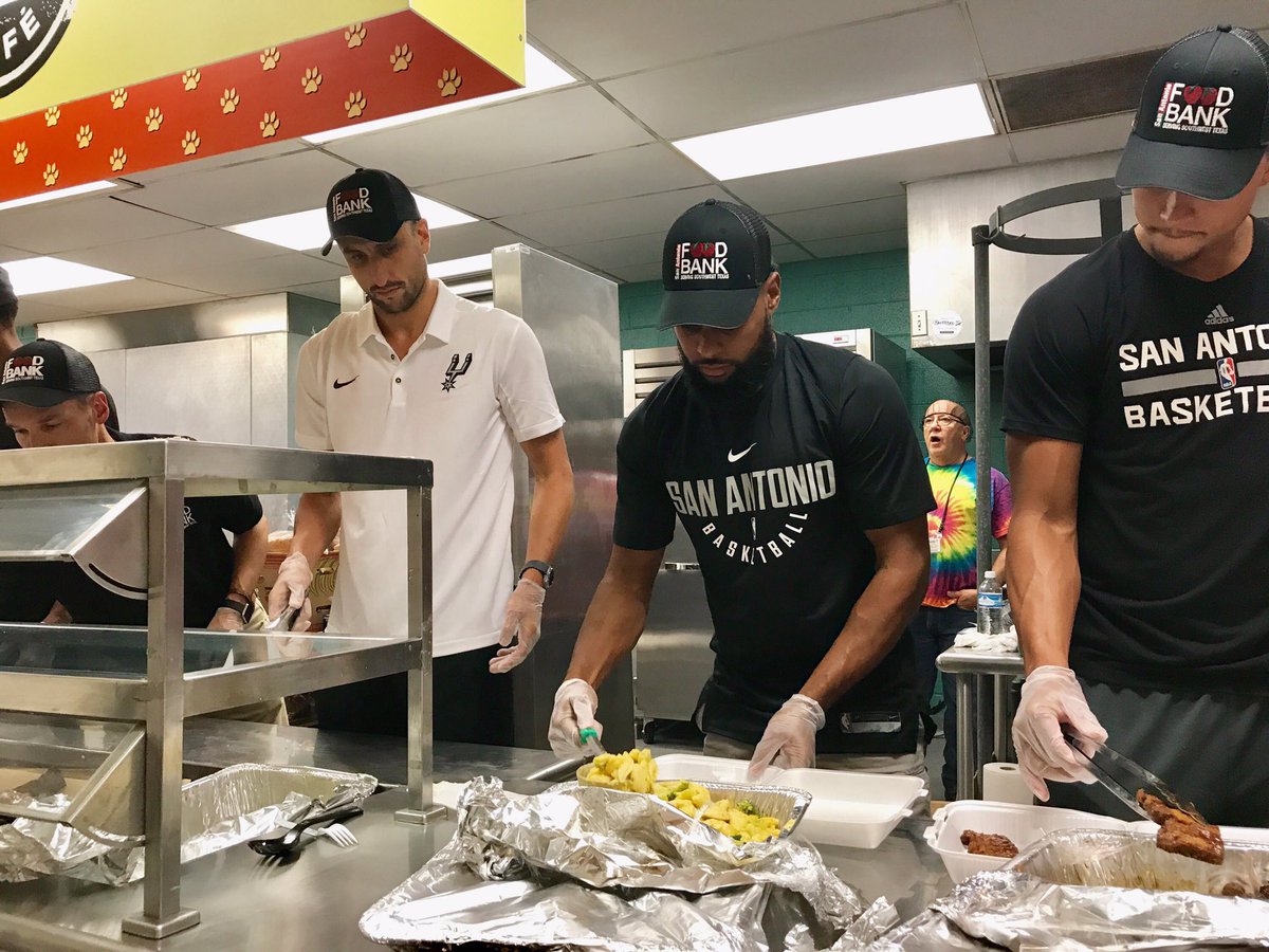 safoodbank's tweet photo. Yesterday, our friends from the @spurs helped us serve Food Bank meals at a local shelter. Thank you for your help! #HurricaneHarveyRelief https://t.co/QQgGu6GdFq