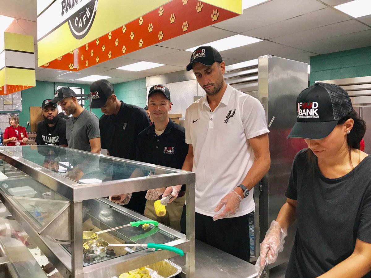 safoodbank's tweet photo. Yesterday, our friends from the @spurs helped us serve Food Bank meals at a local shelter. Thank you for your help! #HurricaneHarveyRelief https://t.co/QQgGu6GdFq