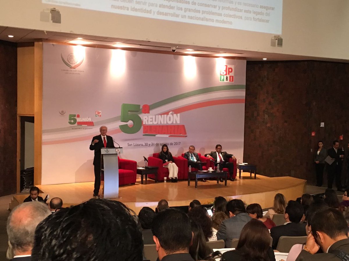 aortizlanz's tweet photo. En el Segundo Día de #5aPlenariaPRI contamos con la presencia del Secretario de Salud @JoseNarroR https://t.co/72XMHxRDOB
