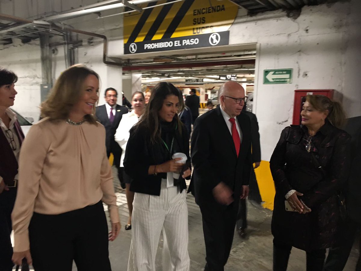 aortizlanz's tweet photo. En el Segundo Día de #5aPlenariaPRI contamos con la presencia del Secretario de Salud @JoseNarroR https://t.co/72XMHxRDOB
