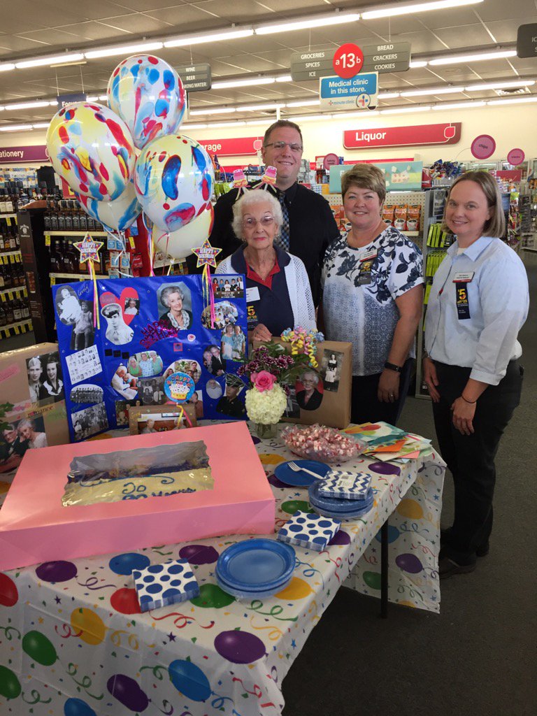 pnutt3501's tweet photo. Hanging with my friend Jeanne on her 90th birthday 🎉 at our Avon store https://t.co/S1ORjyv0p0