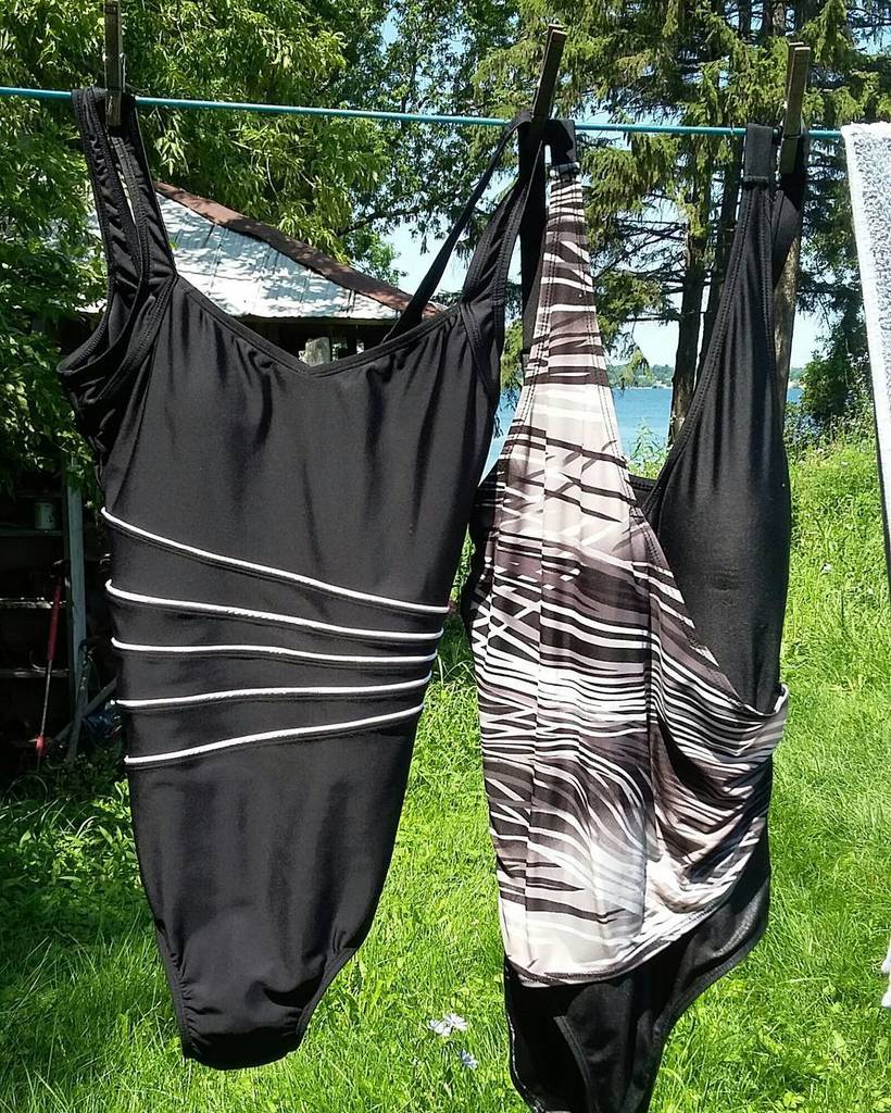 TopsyFarms's tweet image. Every 'two swim days' are good days. I didn't miss many this summer. Luckily I haven't far to go.
#farmlife #farmf… ift.tt/2x9xELR