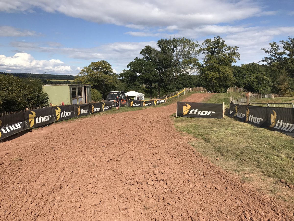The team have been busy today getting all the banners up ready for the season finale #rhlbyn