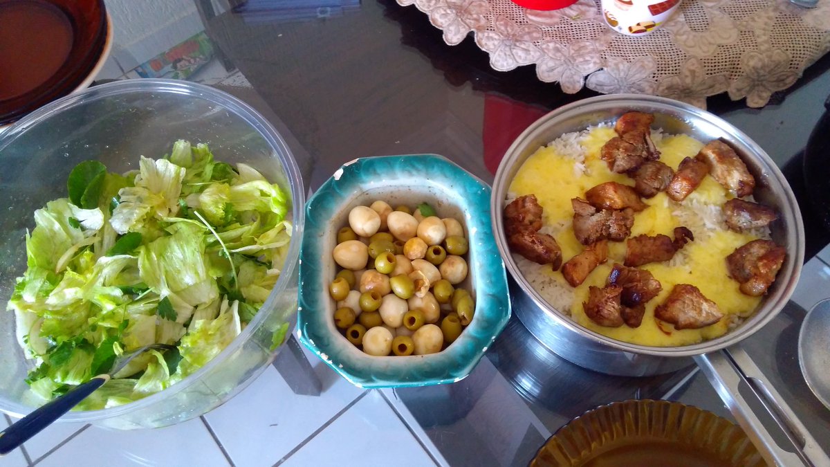 Meu dia na cozinha.
Comida caseira.
#BetaAjudaBeta