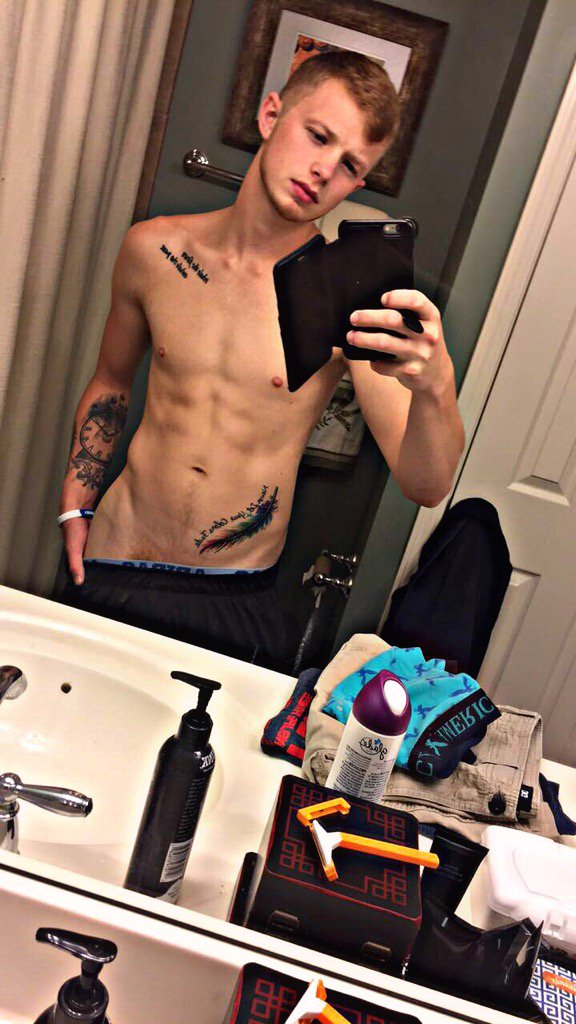 DIkplSBXUAEjXS_.jpg:large