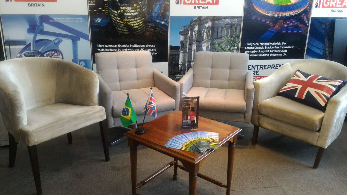Tudo pronto em São Paulo! Daqui a pouco, às 14h30, tem #AskChevening com Consulado Britânico e #loveUK ow.ly/Y5B930eFLkd Participe!