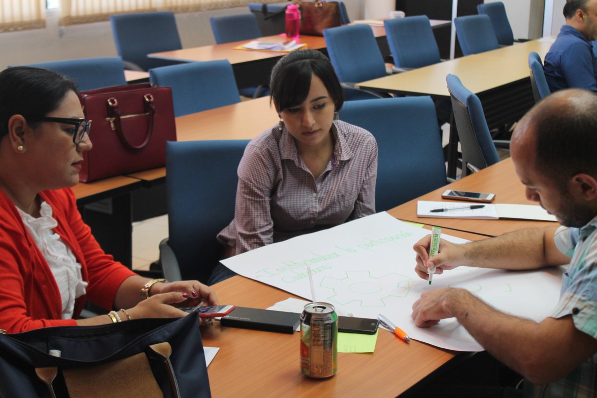 MultienlaceEC's tweet photo. Te mostramos el taller para la creación del Laboratorio de Innovación Ciudadana @opengovpart @AGA_Honduras #GobiernoAbierto #HondurasInnova https://t.co/fAJY7gaNkp