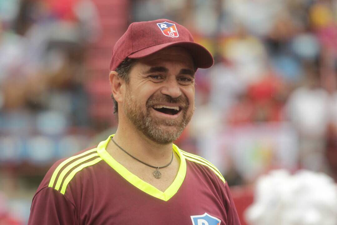 rafaellacava10's tweet photo. Gracias desde mi ❤️por la buena vibra y las muestras de afecto y cariño de este pueblo glorioso de Cbbo. No tienen Uds comparación con nada https://t.co/MatQRakY1a