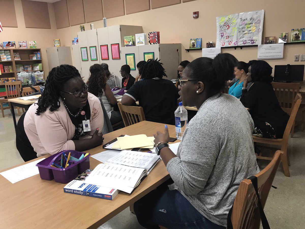 iT3ach_k12's tweet photo. TY @LetsRead_ITeach for helping 3rd Grade Ts at today's #PlanningCycle actively planning #ReadyELA components #RBFLC https://t.co/BJIRY6QYkU