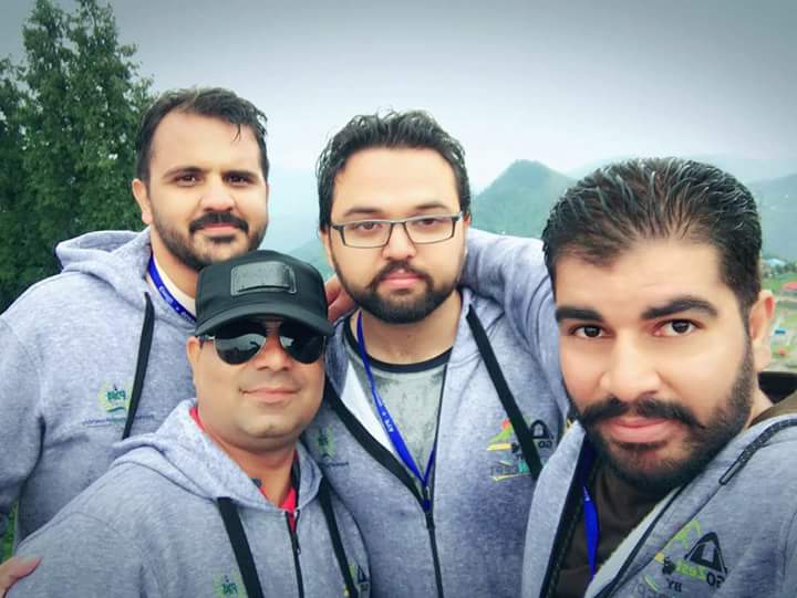 UmerInamPk's tweet photo. Abid Bhai, Zeeshan Bhai, Asif Bhai and Fayyaz Bhai, 4 legends of #GozestReturns of #PYA.
#ThankYouGoZest https://t.co/GwpOyOg50f
