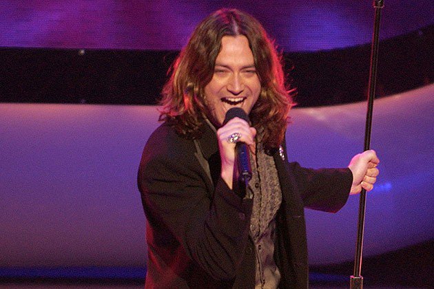 laredso's tweet photo. El 🎶 cover del día 🎶 en @laredso es: Constantine Maroulis - "Bohemian Rhapsody" (Original de Queen). https://t.co/YfQUjHHKoF