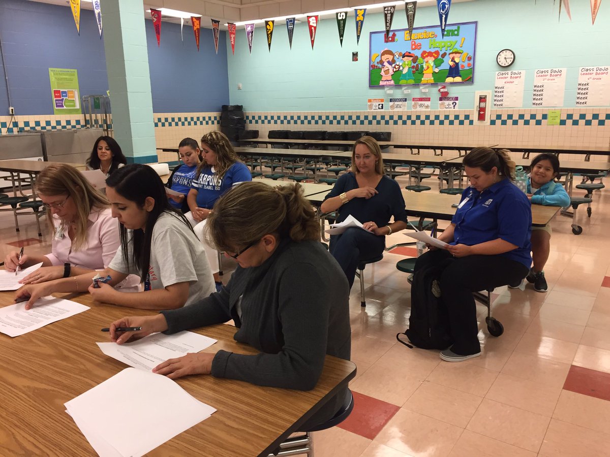 GarrigaElem's tweet photo. Garriga's first PTO MEETING for the 2017-2018 school year!! #parentinvolvement #communicationisessential #GarrgiaSAILS @PointIsabelISD https://t.co/A9hBrmc8UD