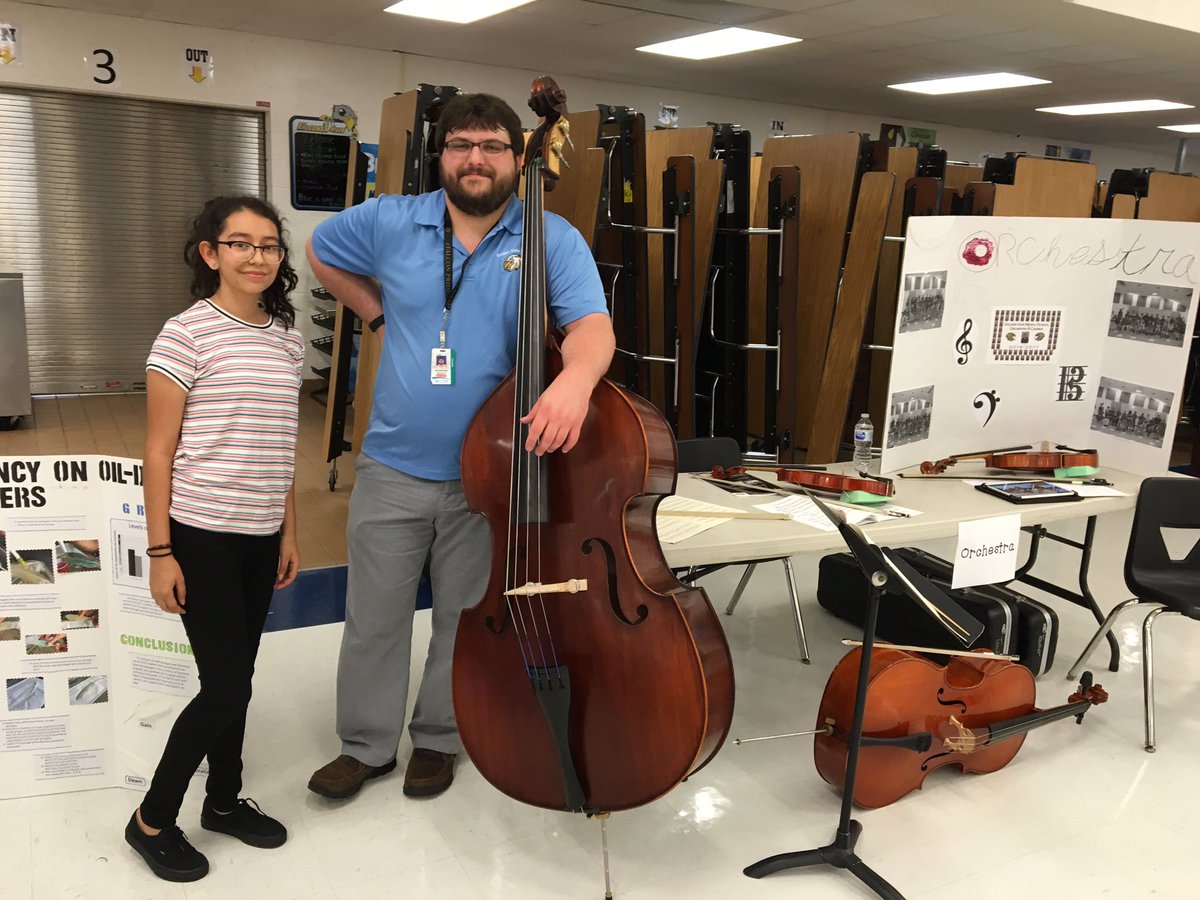 jamesksaunders's tweet photo. @GGM_SOARS Enjoying a successful Curriculum night! #ccpssuccess https://t.co/vAIq0CxOPm