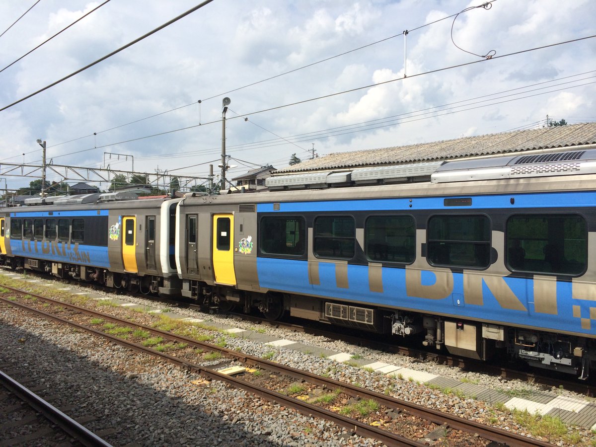 旅行担当o Auf Twitter Jr小海線のハイブリッド気動車 キハe0形 よく分からないですが 世界初の営業用ハイブリッド式鉄道車両らしいですね ディーゼルエンジンとリチウムイオン蓄電池が動力みたいです 小海線 キハe0形 ハイブリッド気動車 ローカル線