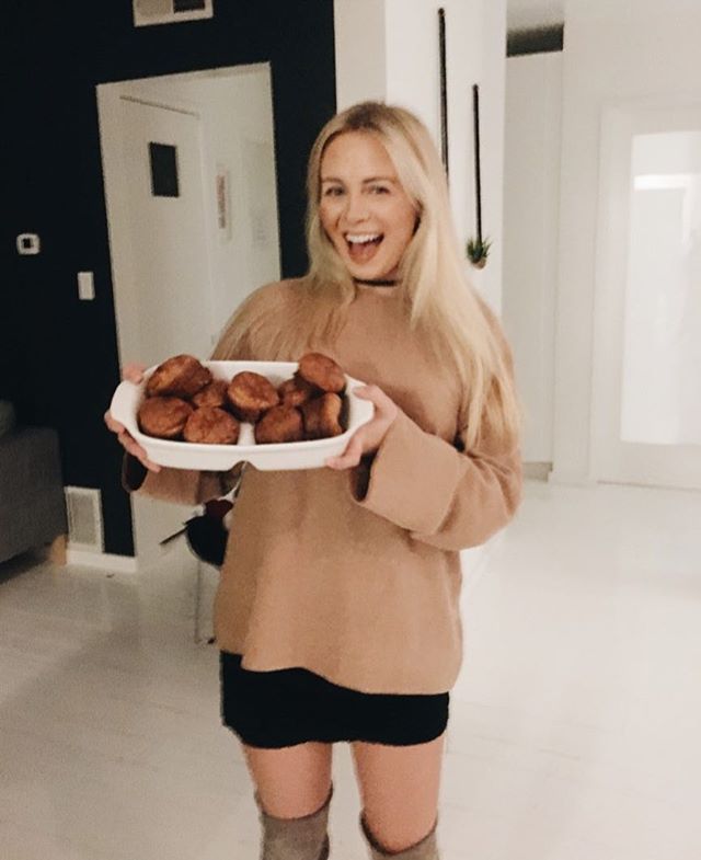 StevensBlonde's tweet photo. Tonight I baked and it turned out 🤗 clearly really happy about this. @OnlyCookieLts &amp; nataliemanuel with the 📸 popovers 🙏🏻💁🏼 https://t.co/Fnd1RhJiL5