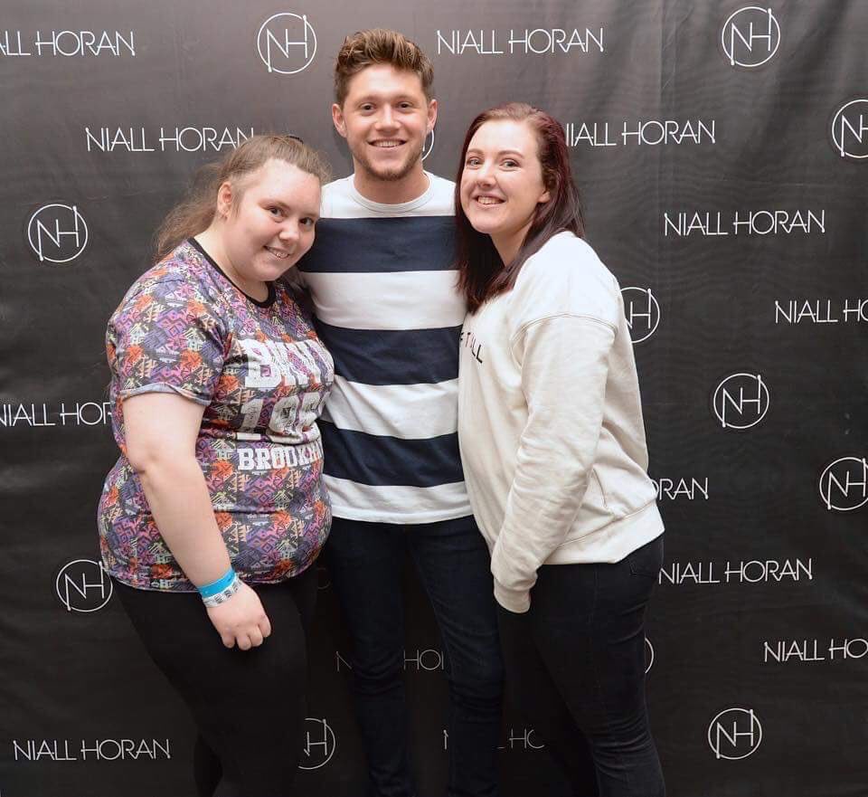 1D_24hNews's tweet photo. Niall meeting fans at the Meet &amp; Greet at #FlickerSessionDublin yesterday!!!

#NiallHoran #Niall #Horan #ThisTown #SlowHands #Nialler https://t.co/fcCckVe7VC