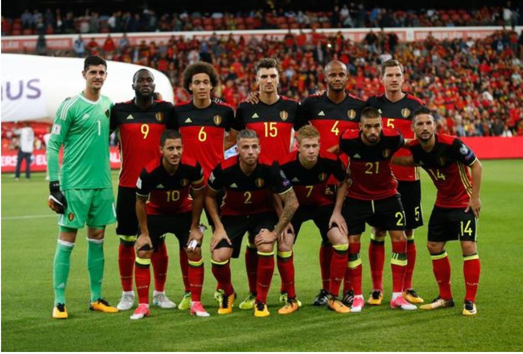 ThomMills's tweet photo. Exceptional evening for the team and I! Cette soirée restera inoubliable. #meunier #TÔTOUTARD #WEAREBELGIUM #3buts #4assists https://t.co/bG2bcz6TUl