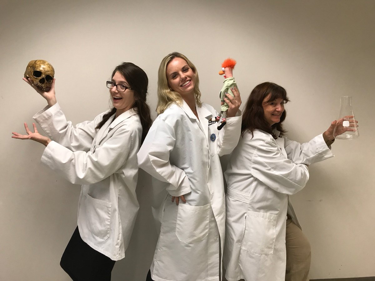 Meet our new 8th Grade Science Team! <a href="/EverettSchools/">Everett Public Schools.WA</a> #EPS_OurStaffRocks