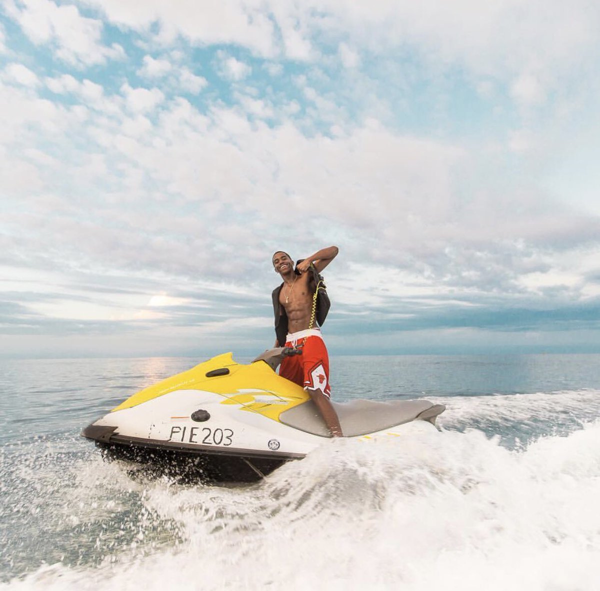 PjCarter14's tweet photo. catch the drift 🌊 https://t.co/0THFAsQyo0