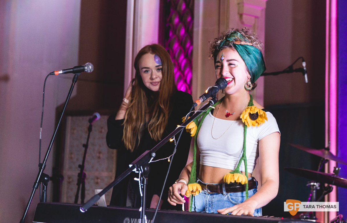 GoldenPlec's tweet photo. Our top picks for Irish acts to see at Electric Picnic this weekend! 🇮🇪🙌

https://t.co/IsMHuVODxw https://t.co/NS53zMdxaB