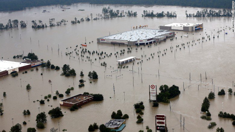 $20 for a gallon of gas, $8.50 for a bottle of water: Texas officials report price gouging post-Harvey cnn.it/2esGldg