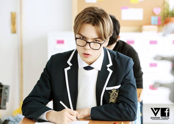 extrasvts's tweet photo. Vernon 
•blasts his music in the hallway 
•always talking to a girl or two
•camera roll is everyone else's work 
•cusses so much https://t.co/RnW8pT8xoF