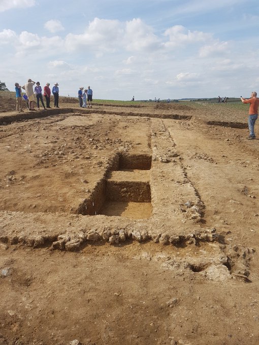 View image on Twitter