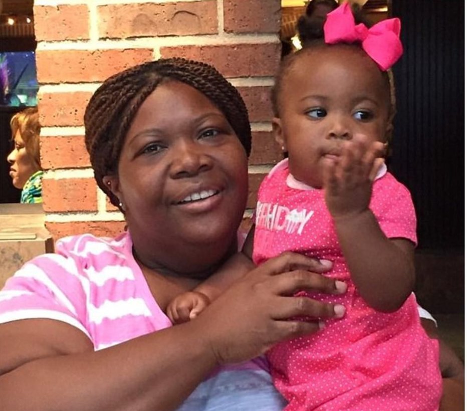 RickeySmiley's tweet image. Collette Sulcer sacrificed her life and died saving her 3-year-old daughter Jordyn: bit.ly/2eI2elJ God Bless this family.