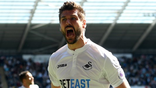 KnowFootballApp's tweet photo. Fernando Llorente transfer: Tottenham match Chelsea's £15m bid for Swansea City striker | https://t.co/cI7xUkF6vP https://t.co/MJmO3FRm5s https://t.co/QPVg24TU4s