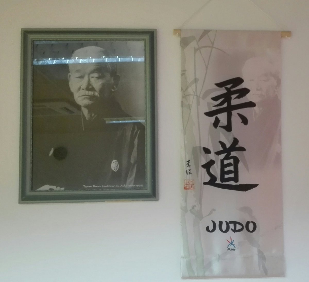 ebreal3's tweet photo. A poques hores de començar el nou curs de #judo #kravmaga #karate #Bjj #padstraining a @ebreal3 #escoladejudo
C. Narcis monturiol 30
#ElV https://t.co/PZ2S14znVG