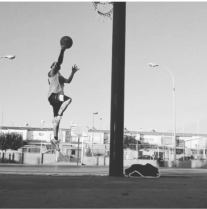 LucasDerGhetto's tweet photo. Step up https://t.co/u1fb9IbMzD